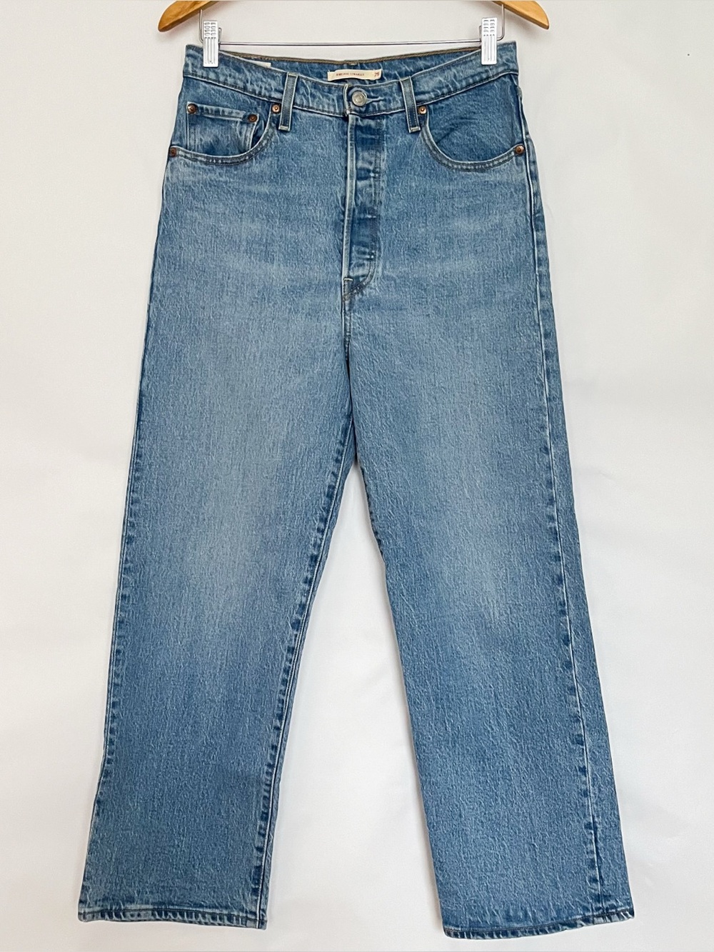 Levi's Premium Ribcage Straight Jean High Waisted Button Fly Size 29 Light Blue